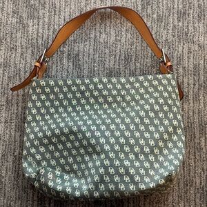 Classic Dooney and Bourke Purse Tote